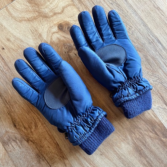 Vintage Ski Gloves - Picture 5 of 6
